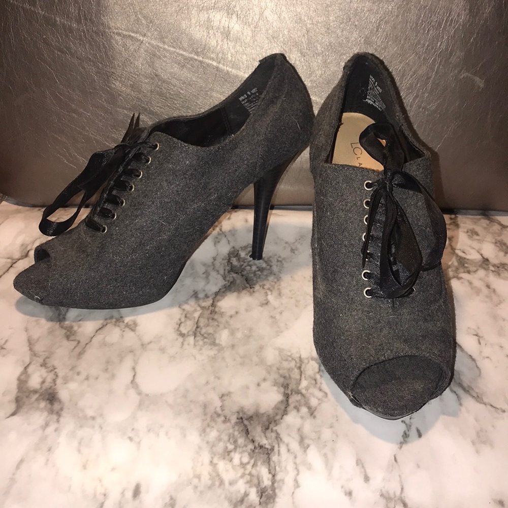 Lauren Conrad wool, open toed, heel